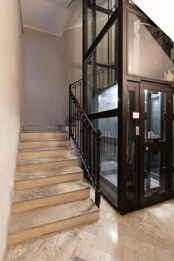 Harry'S Bar Trevi Luxury Apartments - Modelli Rome Exterior photo